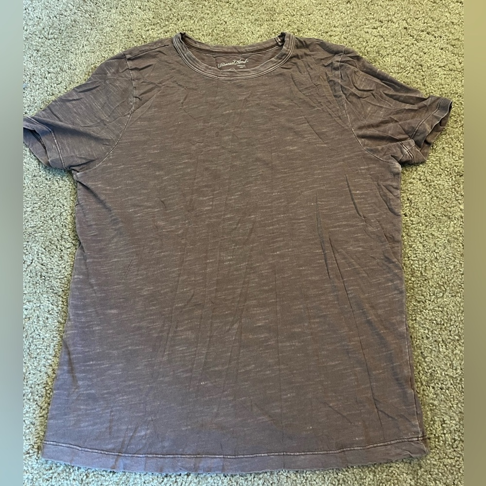 universal thread brown tee